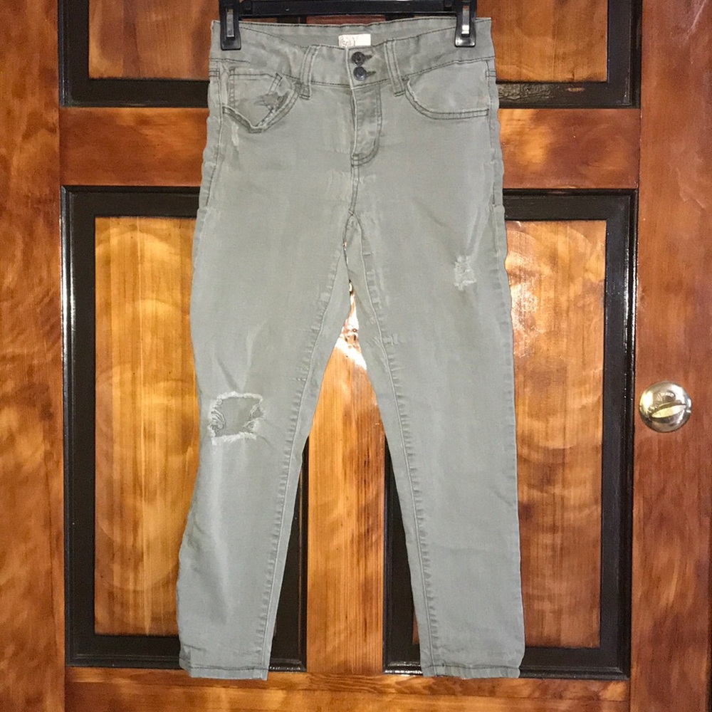 Grey jeans